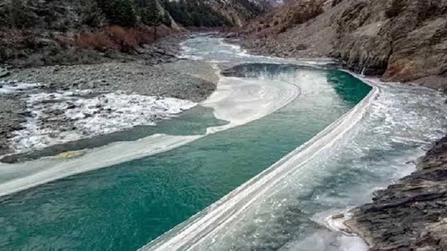 সিন্ধু পানি চুক্তির বিষয়ে পাকিস্তানের অবস্থানকে সমর্থন জানালেন ইউরোপীয় পার্লামেন্টের দুই সদস্য