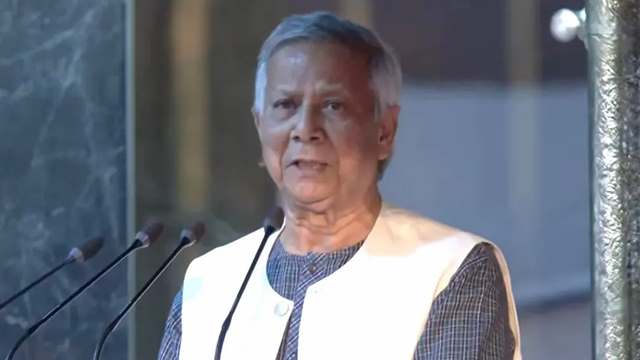চক্রান্ত চললে দায়িত্ব পালন অসম্ভব; প্রয়োজনের জনগণকে নিয়ে সিদ্ধান্ত