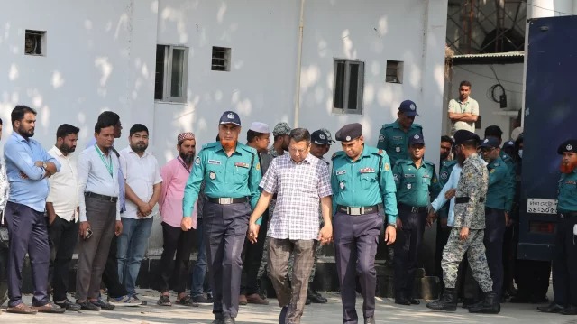রাজসাক্ষী হওয়ায় শর্তসাপেক্ষে ক্ষমা পেলেন সাবেক আইজিপি মামুন