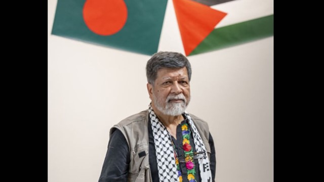 গাজামুখী মিডিয়া ফ্লোটিলায় প্রথম বাংলাদেশী শহিদুল আলম