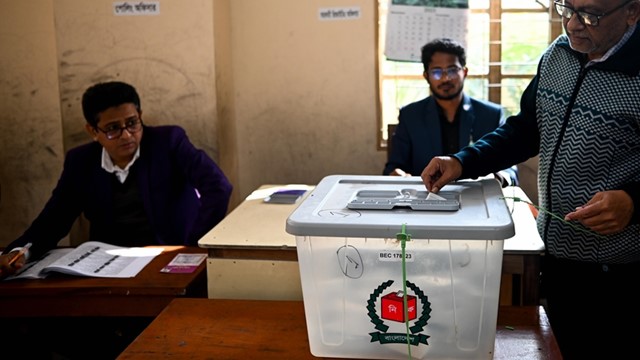 যুক্তরাজ্য বাংলাদেশে অবাধ ও সুষ্ঠু নির্বাচন আশা করে : সারাহ কুক