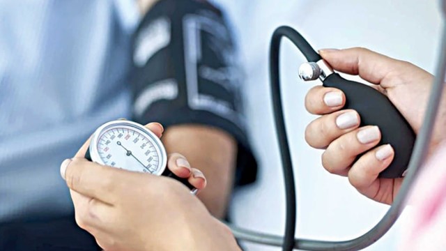 নারী এবং গ্রামীণ সম্প্রদায়ের মধ্যে অসুস্থতার হার বেশি