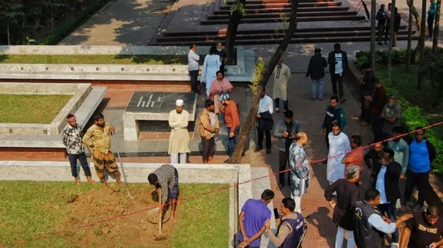 ওসমান হাদিকে শায়িত করা হল কাজী নজরুলের পাশে