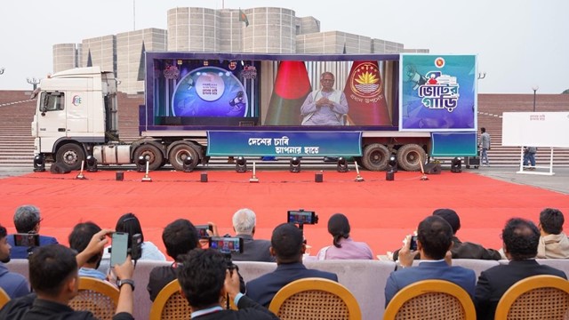 দেশব্যাপী নির্বাচনী সচেতনতা বৃদ্ধির জন্য  চালু হল 'সুপার ক্যারাভান'