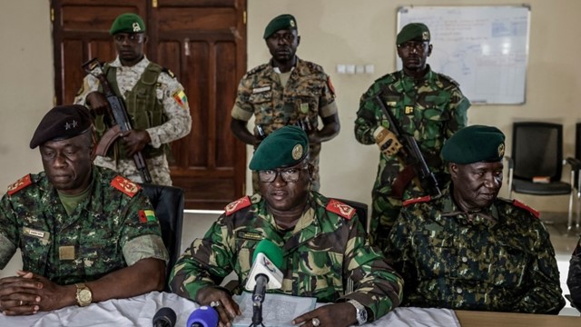 গিনি-বিসাউয়ে শৃঙ্খলা পুনঃপ্রতিষ্ঠায় ক্ষমতা হাতে নিল সেনাবাহিনী