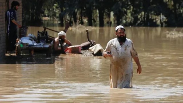 পাকিস্তানে সপ্তাহজুড়ে বন্যায় এক পরিবারের ১৩ জনসহ মৃত ৪৬