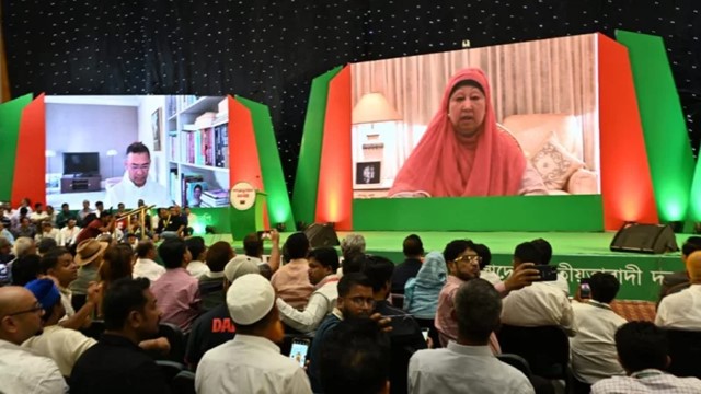 শহীদদের রক্তের বিনিময়ে তৈরি হওয়া ঐক্য বজায় রাখতে হবে: খালেদা জিয়া