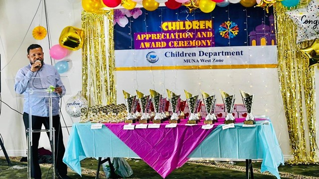 বক্তৃতা ও আকর্ষণীয় ক্রেস্টের সমাহার