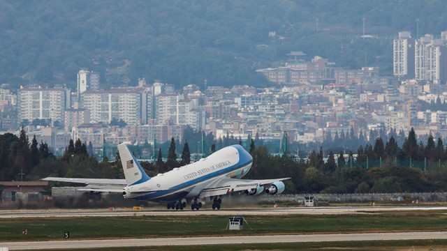 পিছিয়ে গেল যুক্তরাষ্ট্রের প্রেসিডেন্টের নতুন বোয়িং বিমান সরবরাহ 