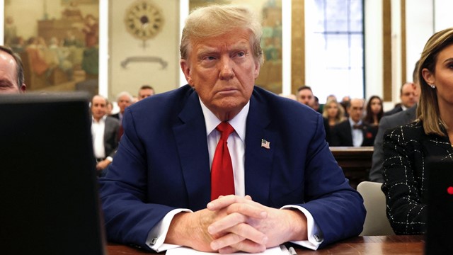 ট্রাম্পকে ১০ লক্ষ ডলার জরিমানা করল ফেডারেল আদালত