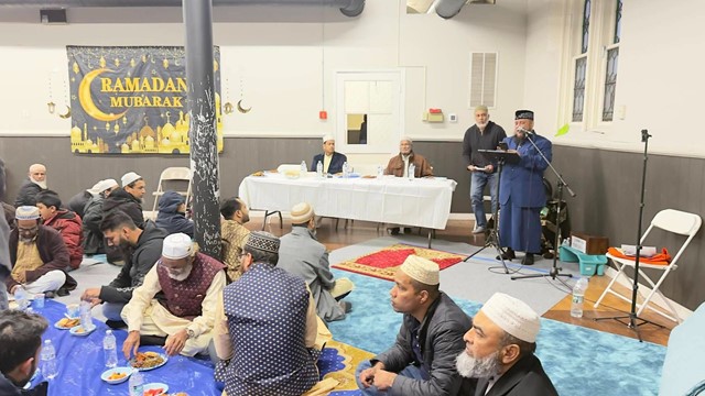 ছবি: মুনা&rsquo;র ন্যাশনাল অ্যাসিস্ট্যান্ট এক্সিকিউটিভ ডিরেক্টর এবং আল-কুরআন দাওয়াহ সেন্টারের চেয়ারম্যান প্রফেসর ড. মোহাম্মদ রুহুল আমিন