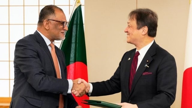 টোকিওতে অর্থনৈতিক অংশীদারিত্ব চুক্তি স্বাক্ষর করল বাংলাদেশ-জাপান
