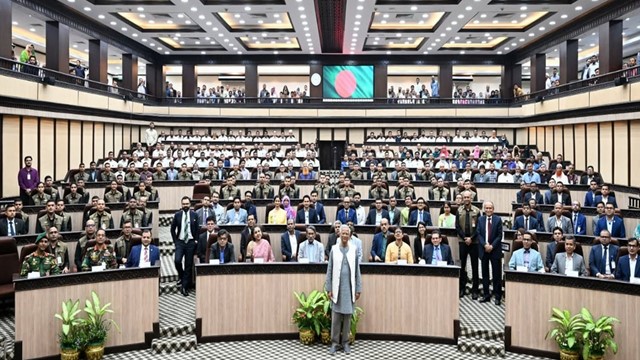 নিজ কার্যালয়ে বিদায়ী ভাষণ দিলেন প্রধান উপদেষ্টা ড. মুহাম্মদ ইউনূস 