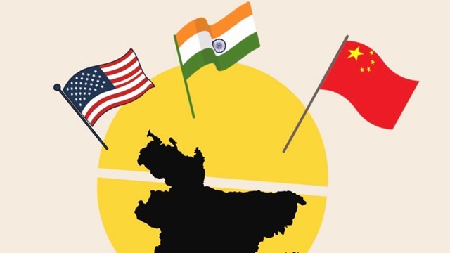 চীন পাশে থাকতে ভারতের ওপর নির্ভরশীলতার দিকে ঝুঁকছে বাংলাদেশ