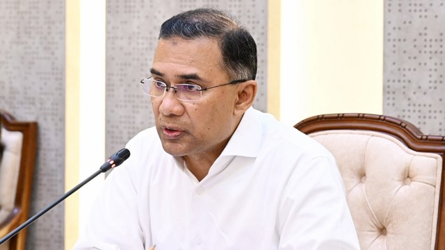 সরকারি অনুষ্ঠানের ব্যানারে প্রধানমন্ত্রীর ছবি ব্যবহার নিষিদ্ধ করল বাংলাদেশ