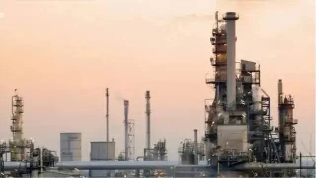 বৈশ্বিক জ্বালানি সংকটের কারনে বিভিন্ন দেশে ভর্তুকি, রেশনিং ও সংরক্ষণমূলক ব্যবস্থা চালু 