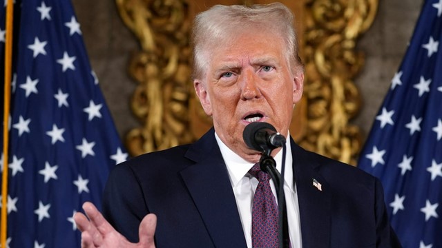 গ্রিনল্যান্ড দখলের জন্য বল প্রয়োগ করতে চাই না : ট্রাম্প