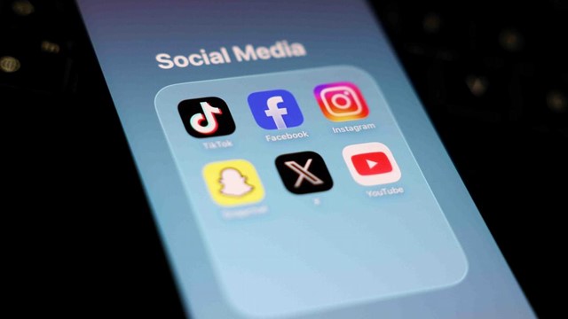 ডিজিটাল প্ল্যাটফর্মের প্রতি শিশুদের আসক্তি; যুক্তরাষ্ট্রে বিচারের মুখোমুখি মেটা এবং ইউটিউব