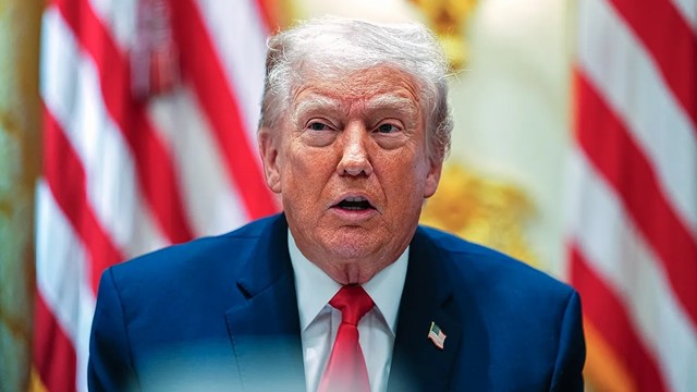 হরমুজ পুনরায় খোলার জন্য ইরানকে আরও ১০ দিন দিলেন ট্রাম্প