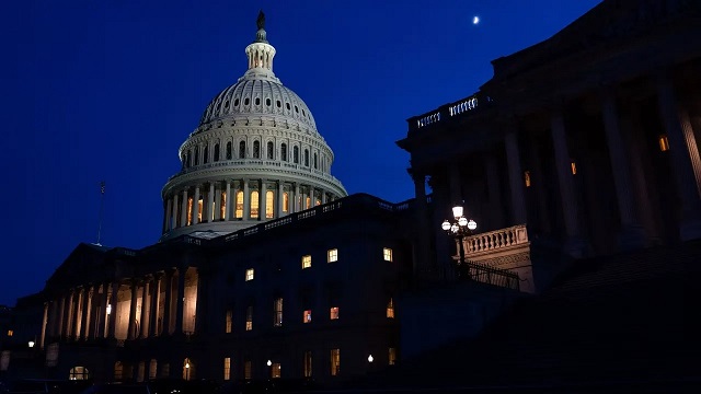 শেষ মুহূর্তের চুক্তিতেও এড়ানো গেল না শাটডাউন: ফেডারেল সরকারে আংশিক অচলাবস্থা