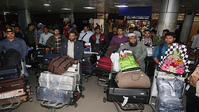 যুদ্ধকবলিত পারস্য উপসাগরে ৪ মাস আটকে থাকার পর দেশে ফিরলেন 'বাংলার জয়যাত্রা'র নাবিকেরা