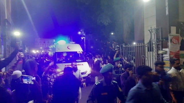 ঢামেক থেকে এভারকেয়ারে ওসমান হাদি, অবস্থা এখনো সংকটাপন্ন