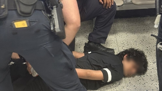 এ বছরে ৩২৫৮ ভারতীয়কে ফেরত পাঠিয়েছে যুক্তরাষ্ট্র