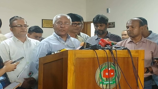 মাঠ পর্যায়েই হবে জন্মতারিখ সংশোধন, সহজ হচ্ছে প্রবাসীদের ভোটার নিবন্ধন: ইসি