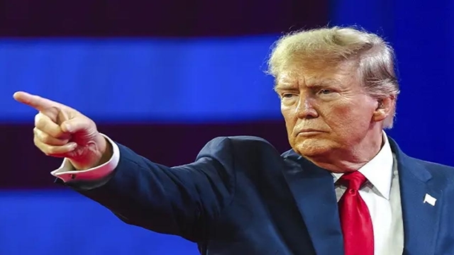 ছয় ডেমোক্র্যাট আইনপ্রণেতার বিরুদ্ধে গ্রেফতার ও মৃত্যুদণ্ড দাবি করলেন প্রেসিডেন্ট ট্রাম্প