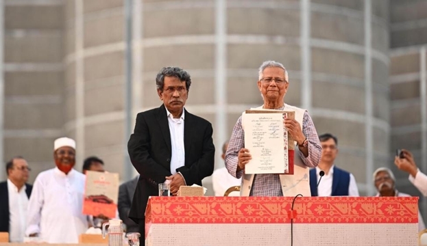 নতুন বাংলাদেশের জন্ম হলো আজ: ড. ইউনূস