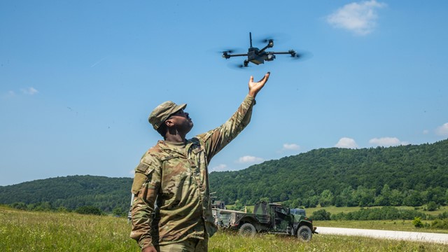 সামরিক সরঞ্জাম সংগ্রহের জন্য ডিজিটাল মার্কেটপ্লেস চালু করল আমেরিকান সেনাবাহিনী